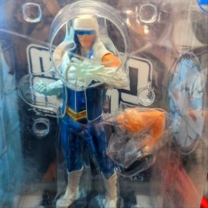 New in box captain cold figure